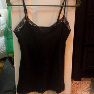 Black tanktop